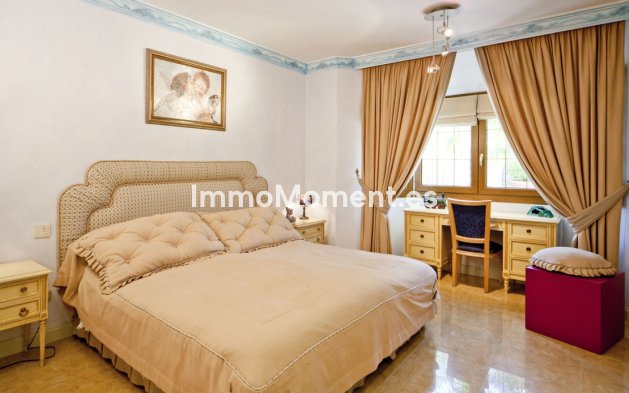 Revente - Villa - Marbella - Puerto Banús