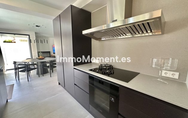 Wiederverkauf - Villa - Marbella - Puerto Banús