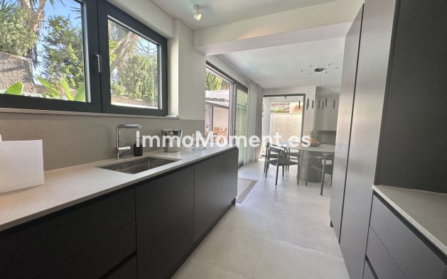 Wiederverkauf - Villa - Marbella - Puerto Banús