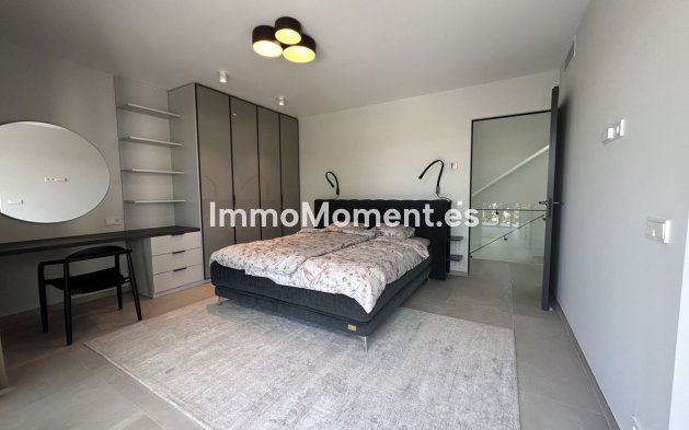 Wiederverkauf - Villa - Marbella - Puerto Banús