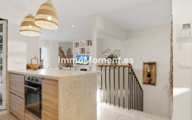 Revente - Appartement - Marbella - Nueva Andalucía