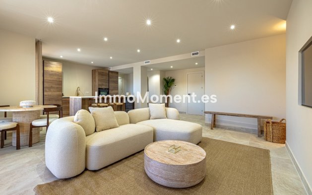 Resale - Apartment - Benahavís - Benahavís Centro