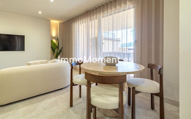 Resale - Apartment - Benahavís - Benahavís Centro