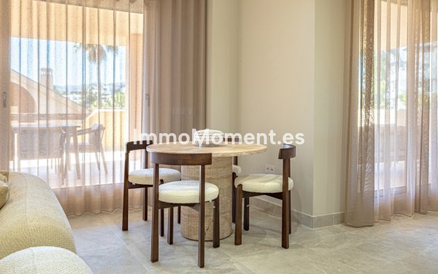 Resale - Apartment - Benahavís - Benahavís Centro