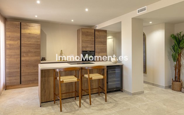 Resale - Apartment - Benahavís - Benahavís Centro