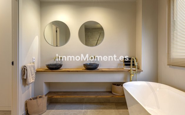 Resale - Apartment - Benahavís - Benahavís Centro