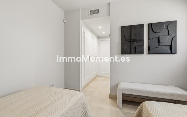 Resale - Apartment - Benahavís - Los Arqueros