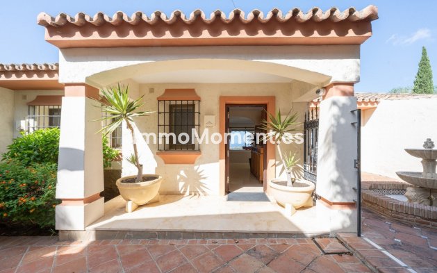 Resale - Villa - Marbella - El Rosario
