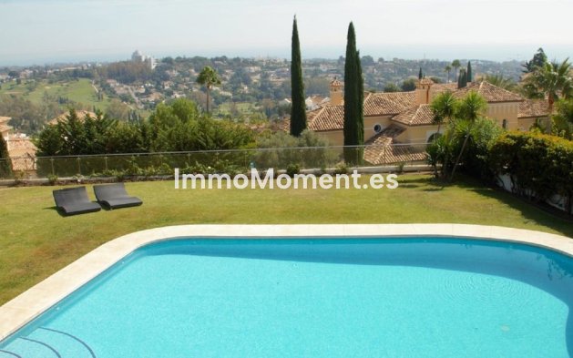 Resale - Villa - El Paraiso - New Golden Mile