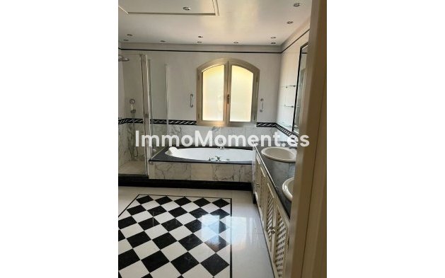 Wiederverkauf - Wohnung - Marbella - Puerto Banús