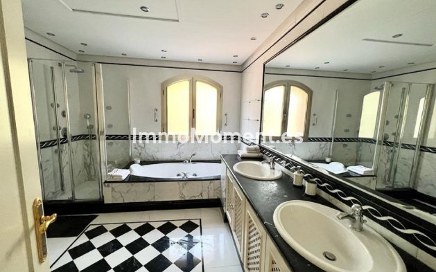 Wiederverkauf - Wohnung - Marbella - Puerto Banús