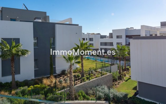 Resale - Apartment - Estepona - Selwo