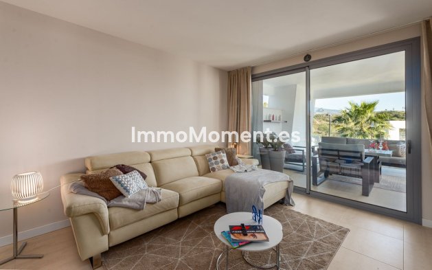 Resale - Apartment - Estepona - Selwo