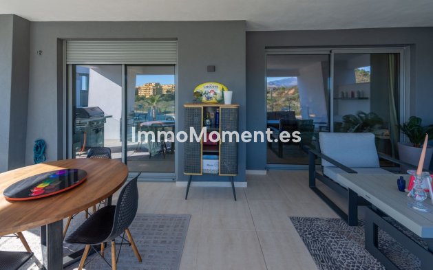 Resale - Apartment - Estepona - Selwo