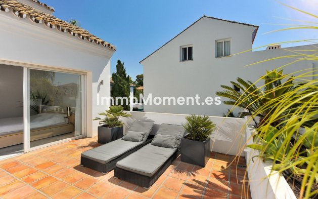 Wiederverkauf - Freistehende Villa - Marbella - Guadalmina Baja