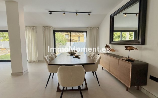 Revente - Villa - Marbella - Nueva Andalucía