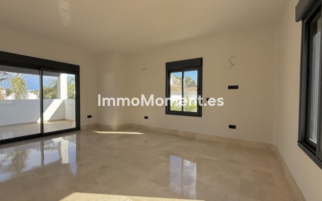 Revente - Villa - Marbella - Nueva Andalucía