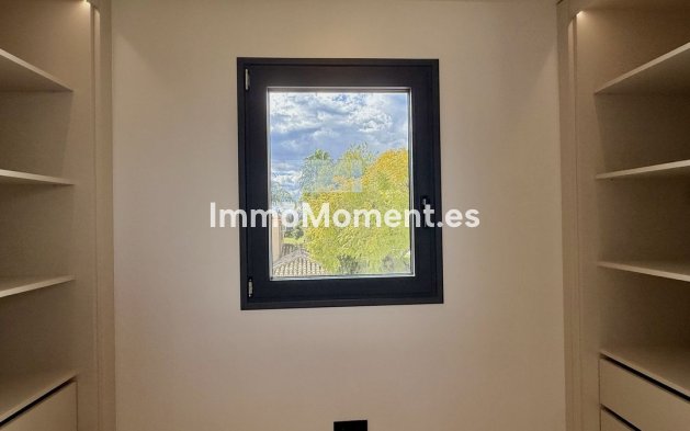 Revente - Villa - Marbella - Nueva Andalucía