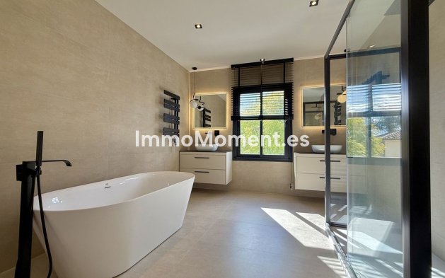 Revente - Villa - Marbella - Nueva Andalucía