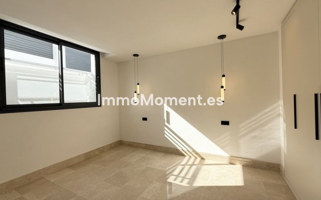 Revente - Villa - Marbella - Nueva Andalucía