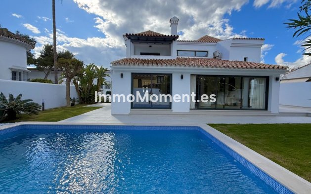 Revente - Villa - Marbella - Nueva Andalucía