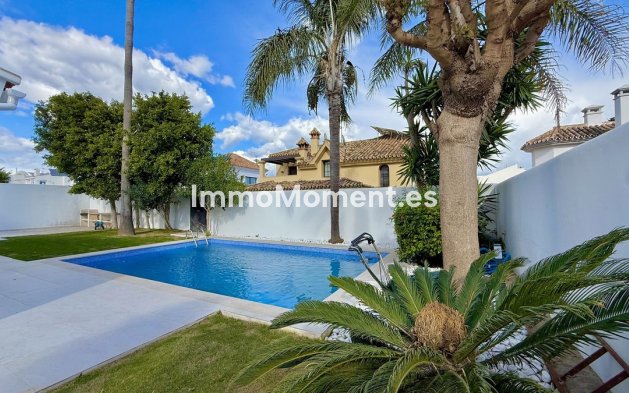 Revente - Villa - Marbella - Nueva Andalucía