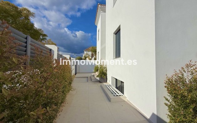 Revente - Villa - Marbella - Nueva Andalucía