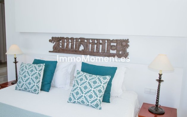 Revente - Villa - Marbella - Hacienda Las Chapas