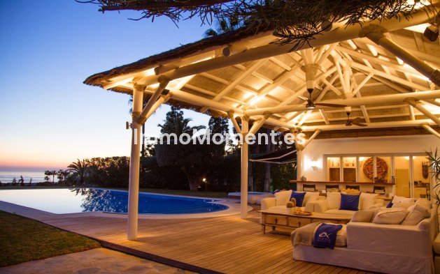 Revente - Villa - Marbella - Hacienda Las Chapas