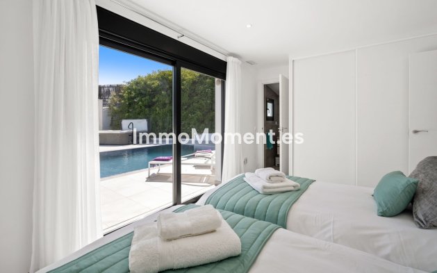 Resale - Villa - Mijas - Torrenueva