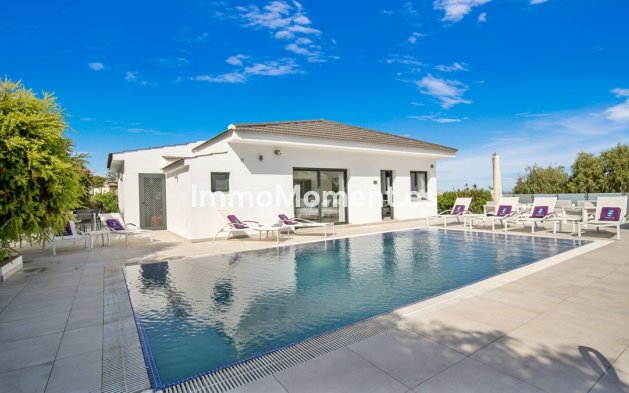 Resale - Villa - Mijas - Torrenueva