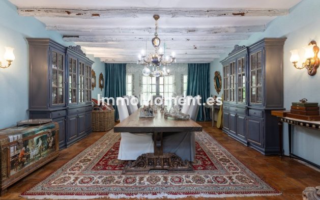 Wiederverkauf - Villa - Marbella - Guadalmina Baja