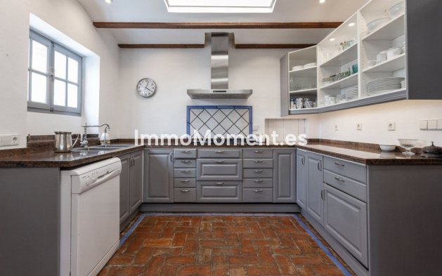 Wiederverkauf - Villa - Marbella - Guadalmina Baja