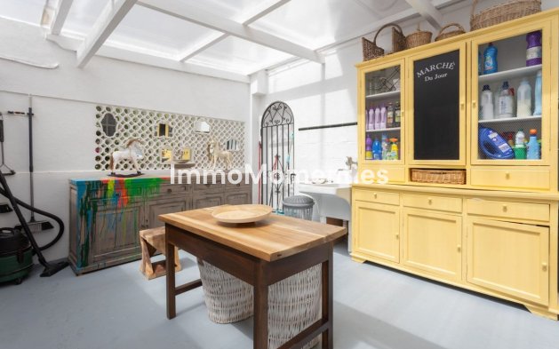 Wiederverkauf - Villa - Marbella - Guadalmina Baja