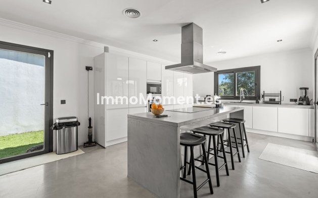 Wiederverkauf - Villa - Estepona  - Estepona Centro