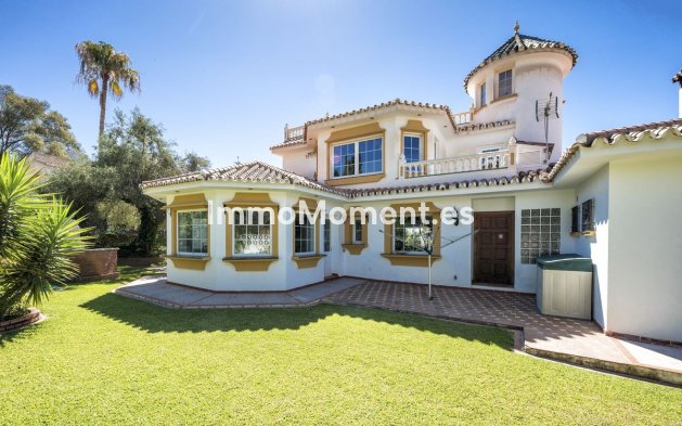 Resale - Villa - Benalmadena - Benalmadena Costa