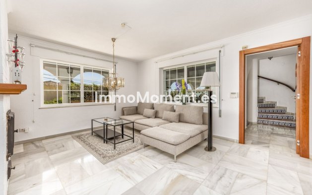 Resale - Villa - Benalmadena - Benalmadena Costa