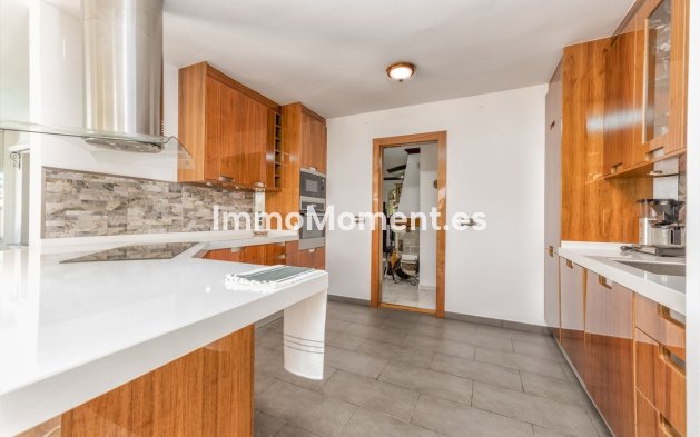 Resale - Villa - Benalmadena - Benalmadena Costa