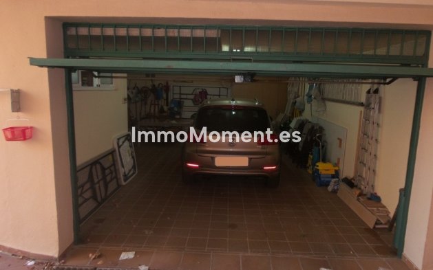 Wiederverkauf - Villa -   Inländisch - Alhaurín de la Torre