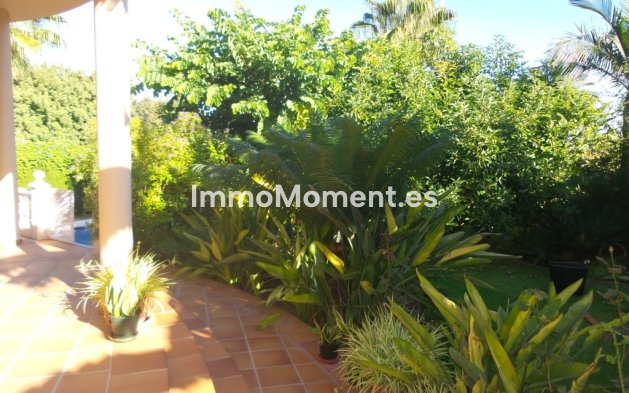 Wiederverkauf - Villa -   Inländisch - Alhaurín de la Torre