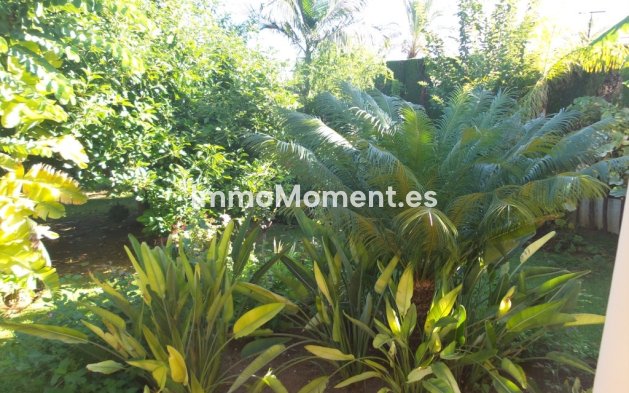 Wiederverkauf - Villa -   Inländisch - Alhaurín de la Torre