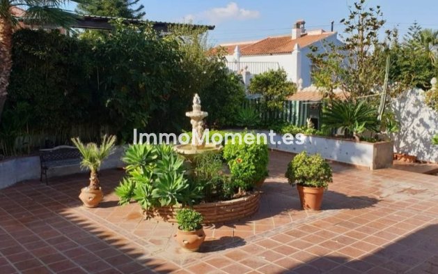 Wiederverkauf - Villa -   Inländisch - Alhaurín de la Torre
