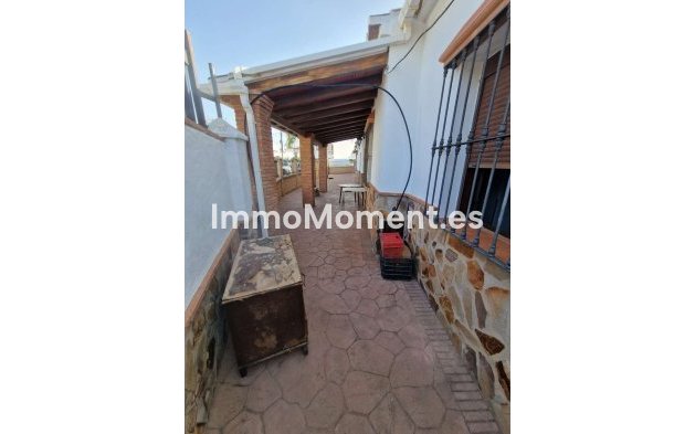 Wiederverkauf - Villa -   Inländisch - Alora