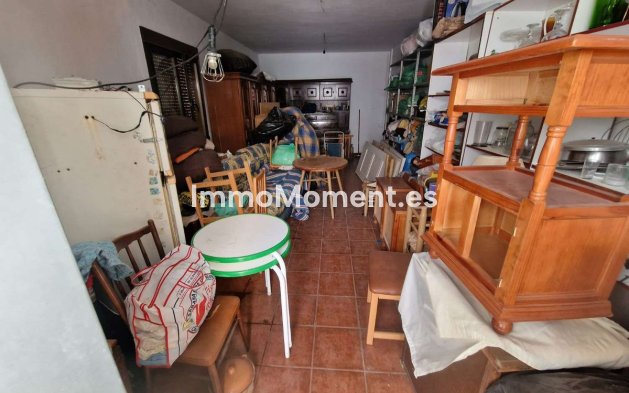 Wiederverkauf - Villa -   Inländisch - Alora