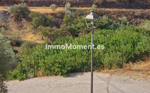 Wiederverkauf - Villa -   Inländisch - Alora