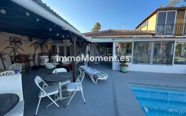 Bestaande woning - Villa - Binnenland  - Alhaurín el Grande Centro