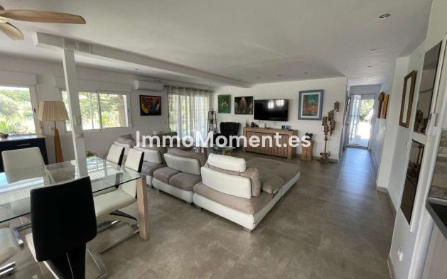 Bestaande woning - Villa - Binnenland  - Alhaurín el Grande Centro