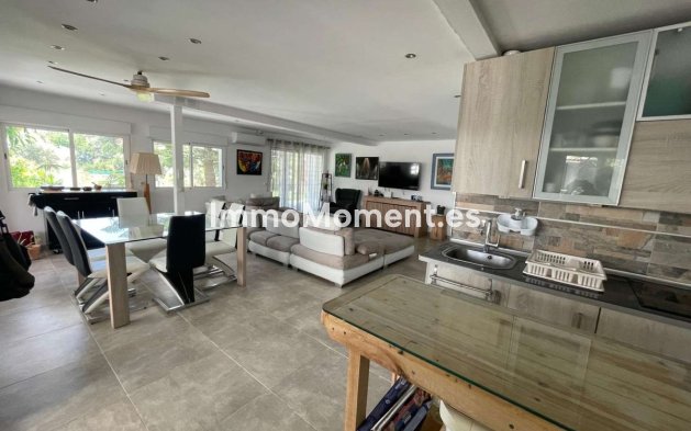 Bestaande woning - Villa - Binnenland  - Alhaurín el Grande Centro