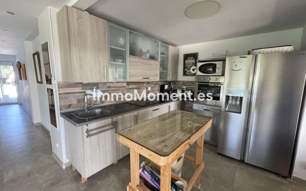 Bestaande woning - Villa - Binnenland  - Alhaurín el Grande Centro