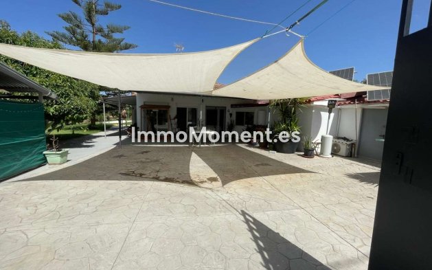 Bestaande woning - Villa - Binnenland  - Alhaurín el Grande Centro